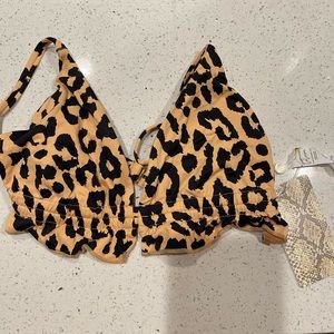 Toluca swim Cheetah print top